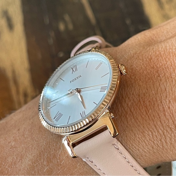 NWT 👛 FOSSIL - Rose Gold & Pink Watch - OS - w/ BOX - Picture 15 of 16